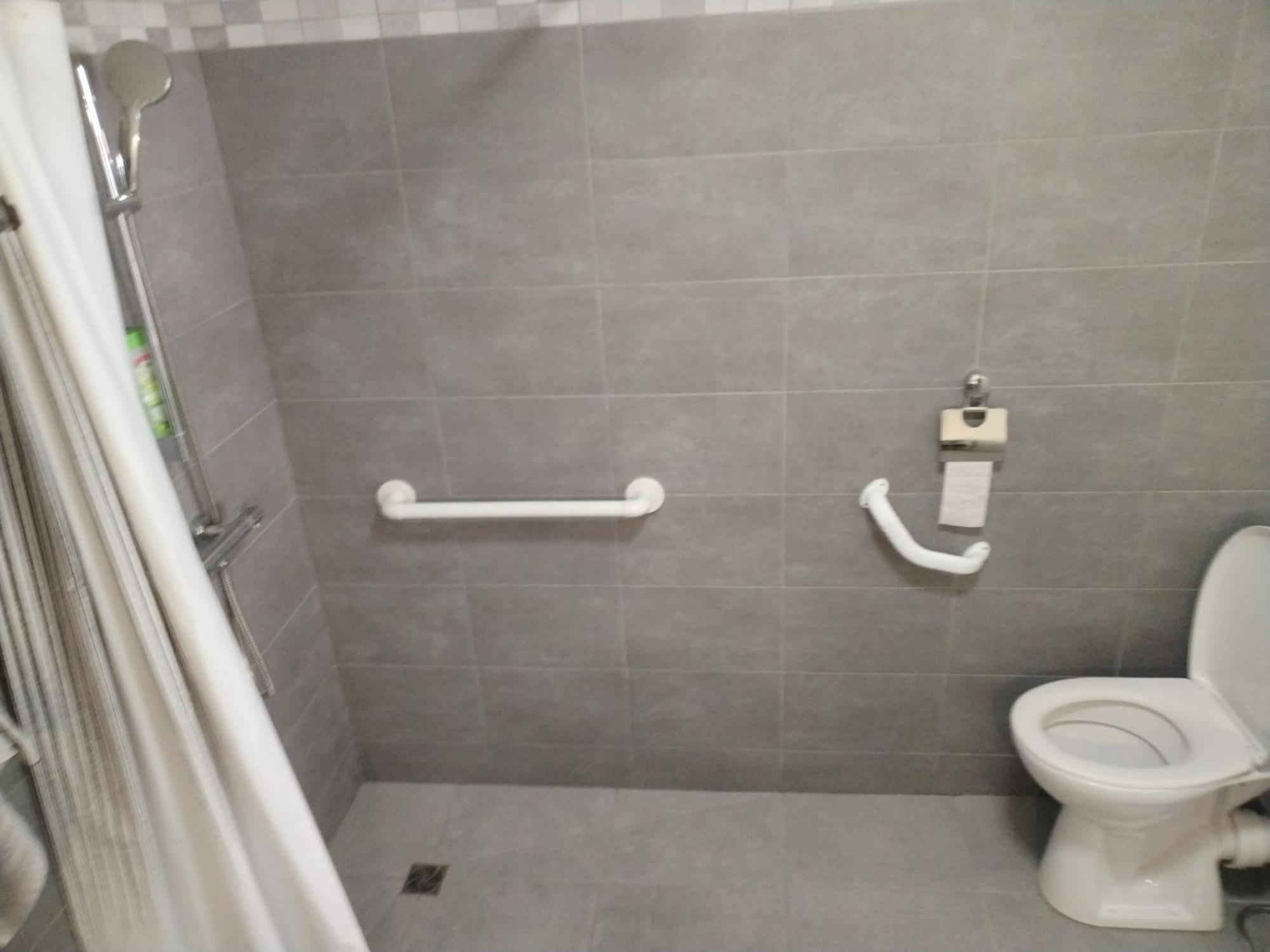 Magistic Handi Perpignano Esterno foto